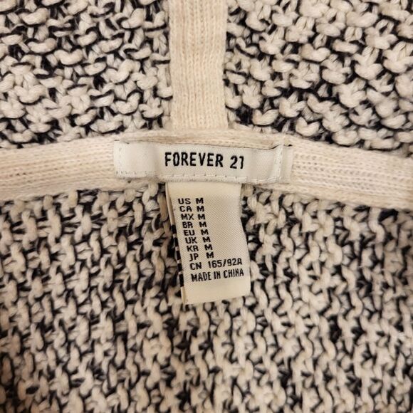 Knit poncho sweater - Picture 7 of 8